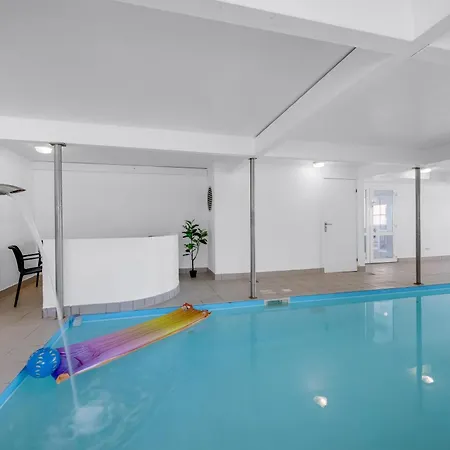 40-person Home, With Large Pool Area And Panoramic Views Of The Limfjord Dom wakacyjny