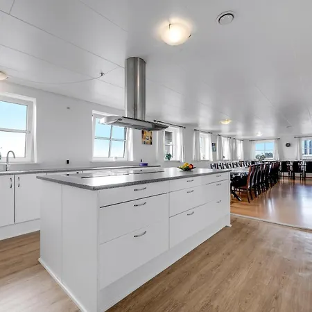 40-person Home, With Large Pool Area And Panoramic Views Of The Limfjord * Thyholm