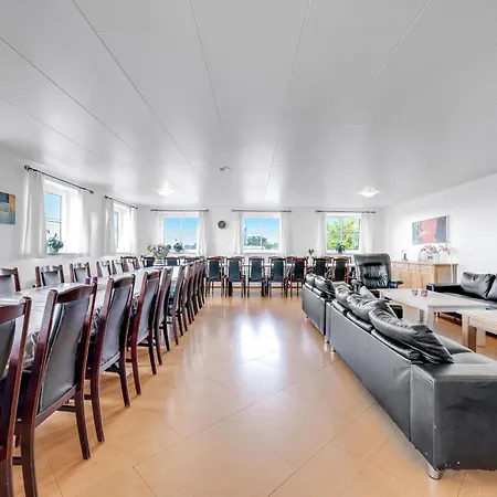 40-person Home, With Large Pool Area And Panoramic Views Of The Limfjord Сasa de vacaciones