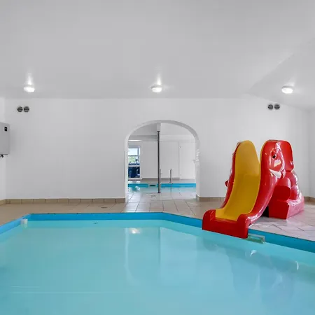 40-person Home, With Large Pool Area And Panoramic Views Of The Limfjord Thyholm